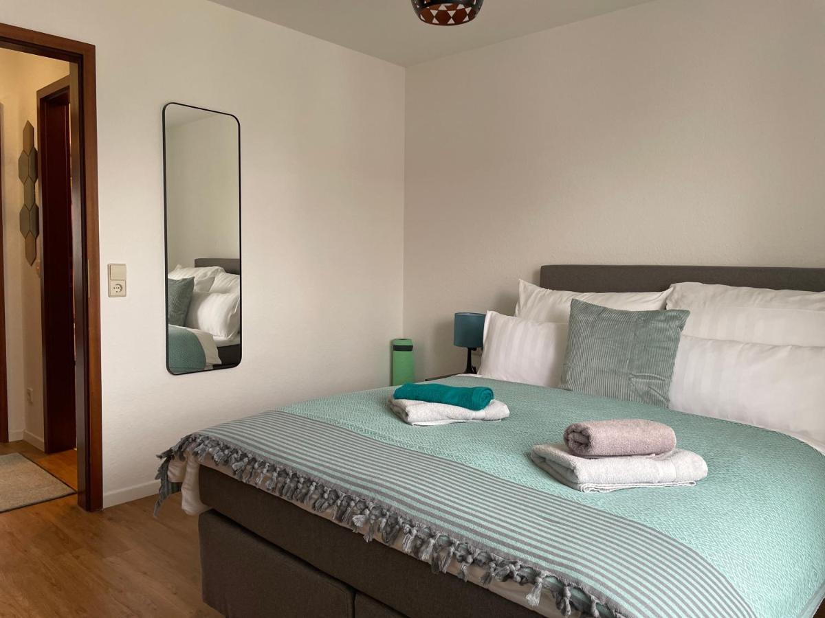 Modernes Apartment I Parkplatz I Netflix I Zentrum Renningen Exterior foto