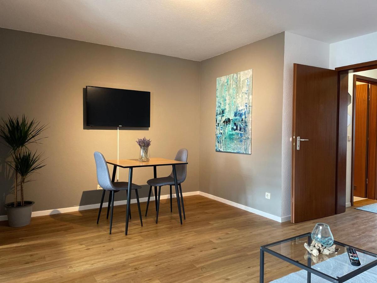Modernes Apartment I Parkplatz I Netflix I Zentrum Renningen Exterior foto