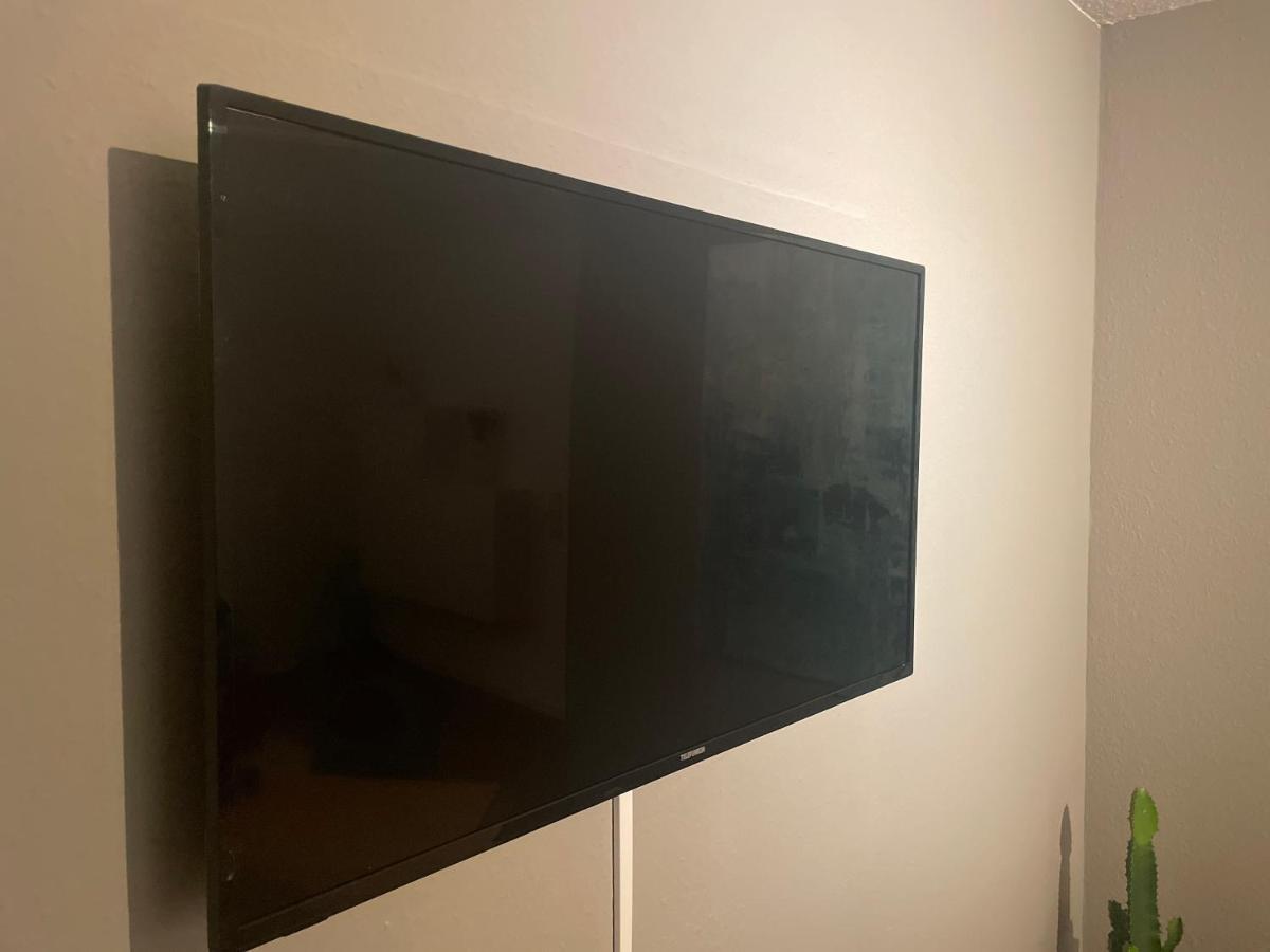 Modernes Apartment I Parkplatz I Netflix I Zentrum Renningen Exterior foto
